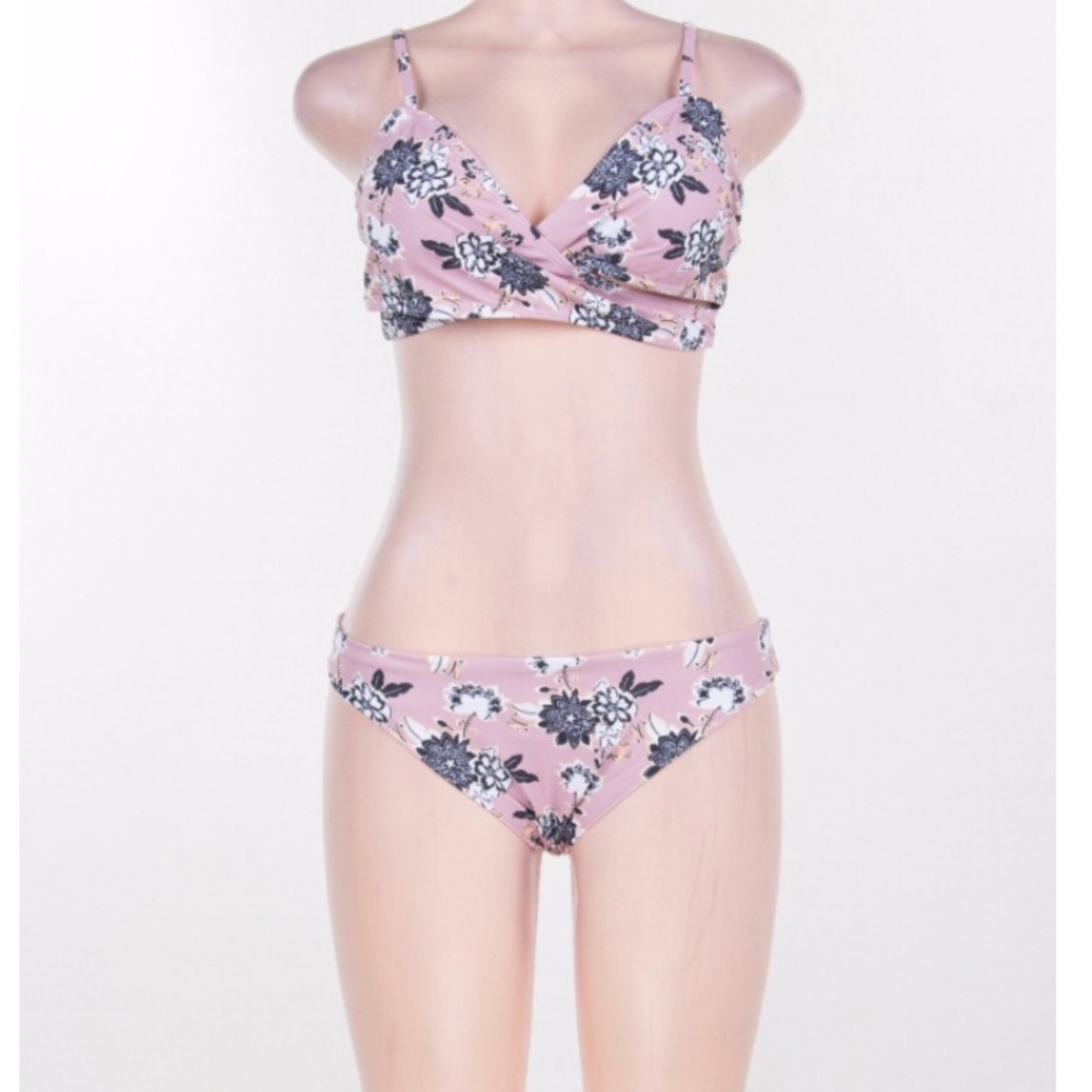 Floral Bikini🌸 - Picture 7 of 8